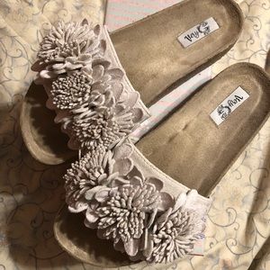 Very G Flower Woman Sandal